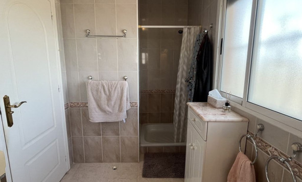 Herverkoop - 4. Halfvrijstaande villa - Algorfa - Costa Blanca Zuid