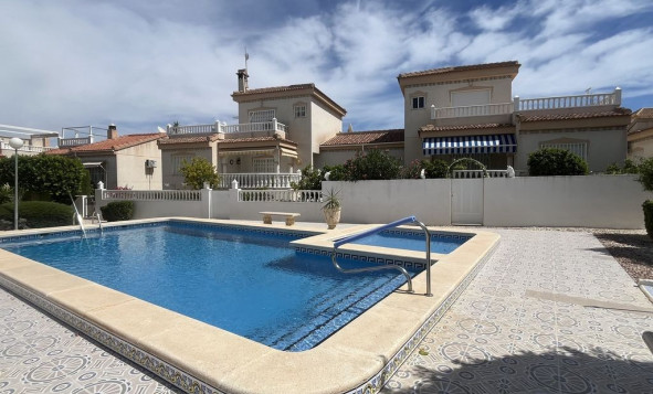 Herverkoop - 4. Halfvrijstaande villa - Algorfa - Costa Blanca Zuid