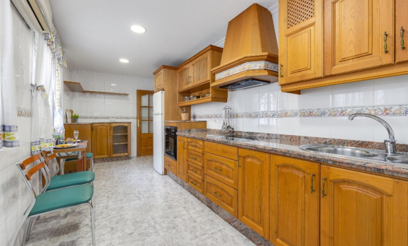 Herverkoop - 1. Appartement / flat - Torrevieja - Costa Blanca Zuid