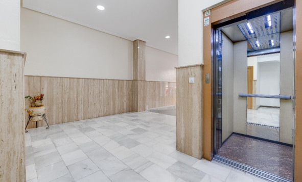 Herverkoop - 1. Appartement / flat - Torrevieja - Costa Blanca Zuid