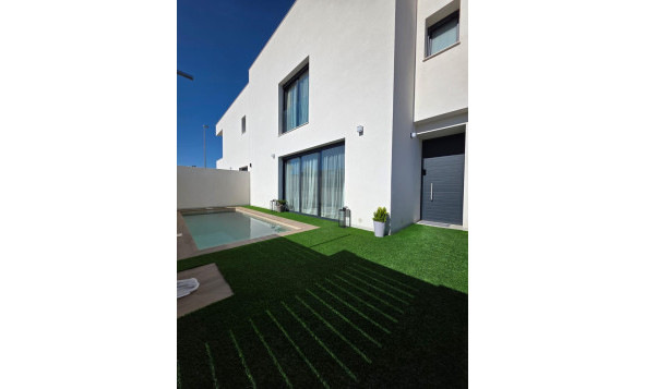 Herverkoop - 3. Halfvrijstaand huis - Benijofar - Costa Blanca Zuid