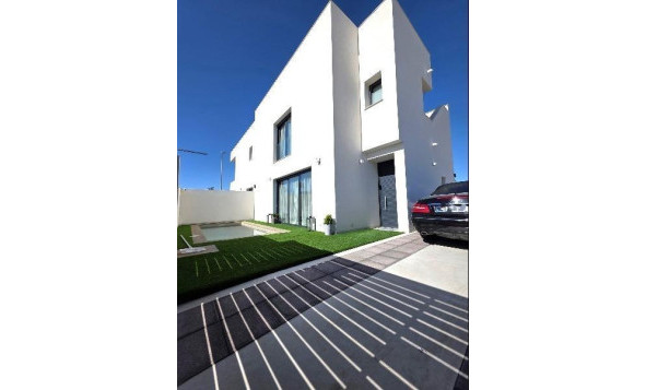 Herverkoop - 3. Halfvrijstaand huis - Benijofar - Costa Blanca Zuid