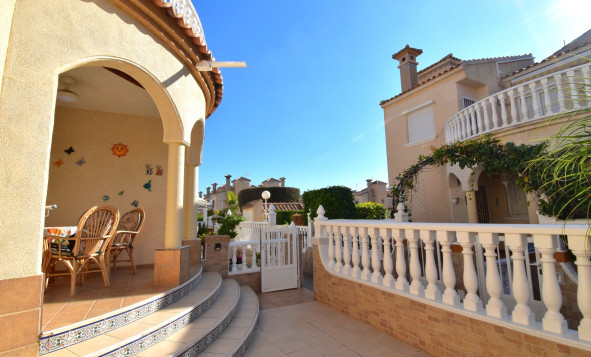 Resale - 4. Semi-detached villa - Orihuela Costa - Costa Blanca South