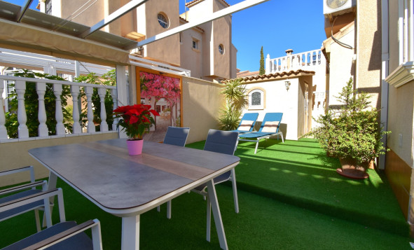 Resale - 4. Semi-detached villa - Orihuela Costa - Costa Blanca South