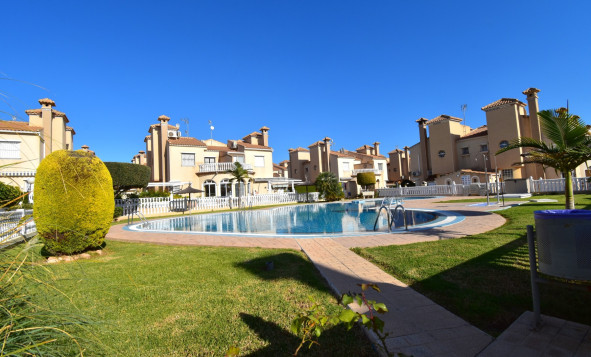 Resale - 4. Semi-detached villa - Orihuela Costa - Costa Blanca South