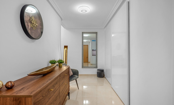 Herverkoop - 1. Appartement / flat - Torrevieja - Costa Blanca Zuid