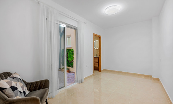 Herverkoop - 1. Appartement / flat - Torrevieja - Costa Blanca Zuid