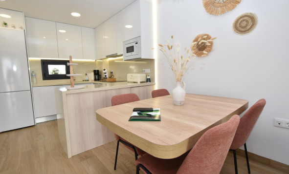 Herverkoop - 1. Appartement / flat - Torrevieja - Costa Blanca Zuid