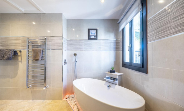 Herverkoop - 3. Halfvrijstaand huis - El Valle - Costa Calida