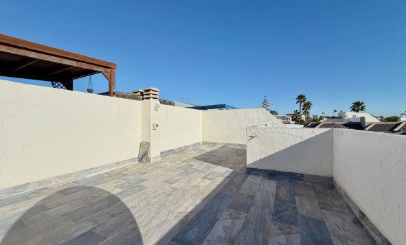 Herverkoop - 4. Halfvrijstaande villa - Torrevieja - Costa Blanca Zuid