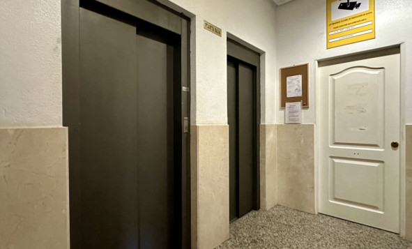 Herverkoop - 1. Appartement / flat - Torrevieja - Costa Blanca Zuid