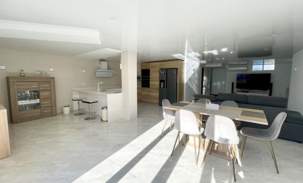 Herverkoop - 3. Halfvrijstaand huis - Orihuela Costa - Costa Blanca Zuid