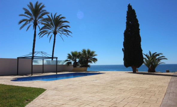 Resale - 3. Semi-detached house - Cabo Roig - Costa Blanca South