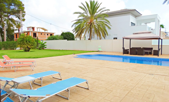 Resale - 3. Semi-detached house - Cabo Roig - Costa Blanca South