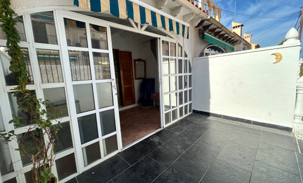 Resale - 2. Town house - El Chaparral - Costa Blanca South