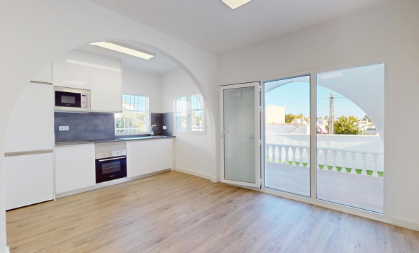 Reventa - 1. Apartamento / piso - Villamartin - Costa Blanca Sur