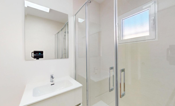 Reventa - 1. Apartamento / piso - Villamartin - Costa Blanca Sur