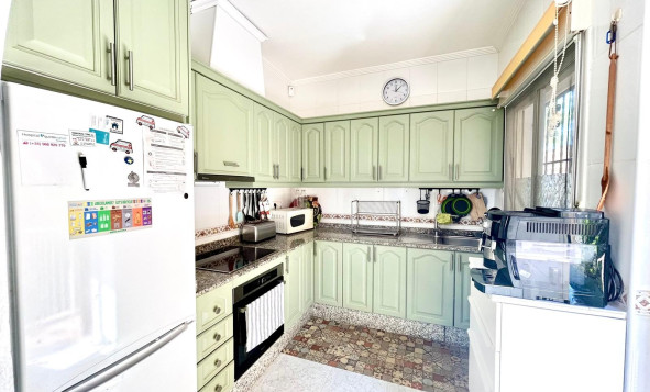 Resale - 3. Semi-detached house - Torrevieja - Costa Blanca South