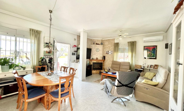 Resale - 3. Semi-detached house - Torrevieja - Costa Blanca South