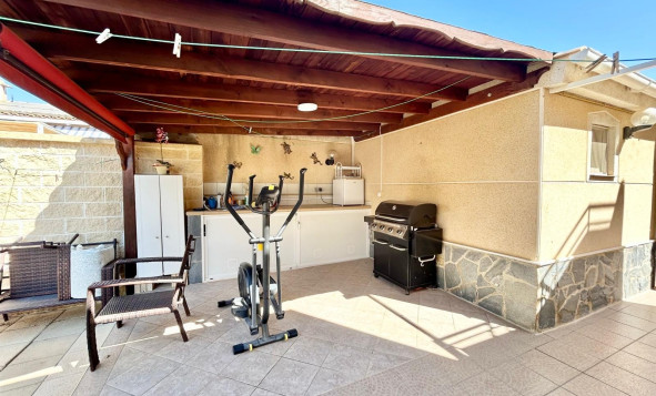 Resale - 3. Semi-detached house - Torrevieja - Costa Blanca South