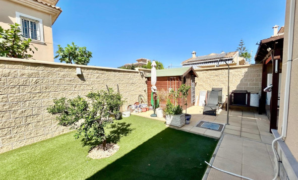 Resale - 3. Semi-detached house - Torrevieja - Costa Blanca South