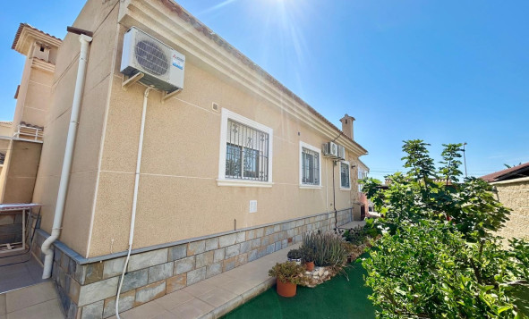 Resale - 3. Semi-detached house - Torrevieja - Costa Blanca South