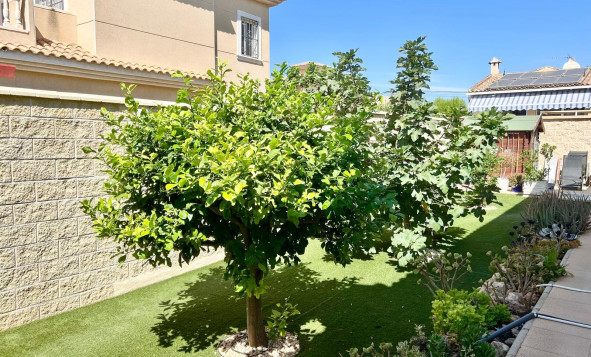 Resale - 3. Semi-detached house - Torrevieja - Costa Blanca South