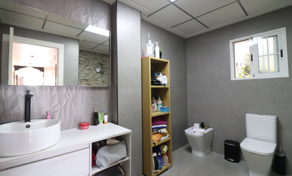 Herverkoop - 3. Halfvrijstaand huis - Almoradí - Costa Blanca Zuid