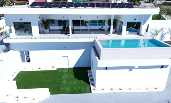 Herverkoop - 3. Halfvrijstaand huis - La Marina - Costa Blanca Noord