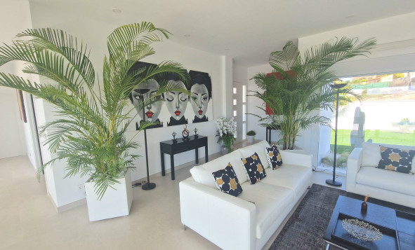 Herverkoop - 3. Halfvrijstaand huis - La Marina - Costa Blanca Noord