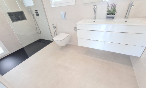 Herverkoop - 3. Halfvrijstaand huis - La Marina - Costa Blanca Noord