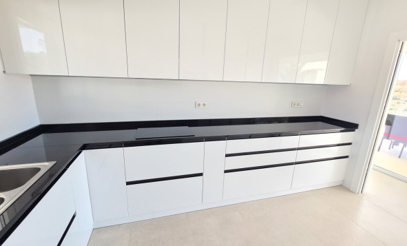 Herverkoop - 3. Halfvrijstaand huis - La Marina - Costa Blanca Noord