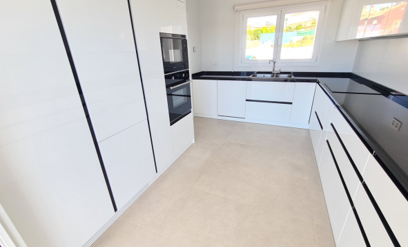 Herverkoop - 3. Halfvrijstaand huis - La Marina - Costa Blanca Noord