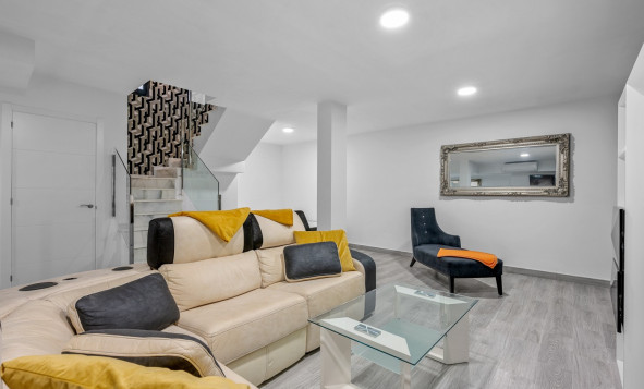 Herverkoop - 3. Halfvrijstaand huis - Orihuela Costa - Costa Blanca Zuid