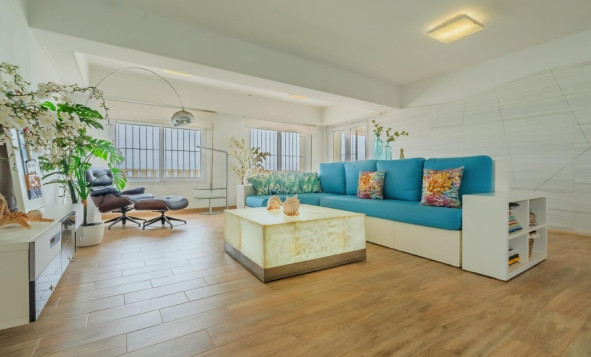 Herverkoop - 3. Halfvrijstaand huis - La Manga - Playa del Estacio