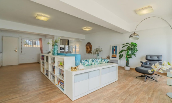 Herverkoop - 3. Halfvrijstaand huis - La Manga - Playa del Estacio