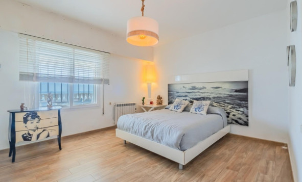 Herverkoop - 3. Halfvrijstaand huis - La Manga - Playa del Estacio