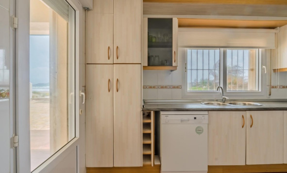 Herverkoop - 3. Halfvrijstaand huis - La Manga - Playa del Estacio