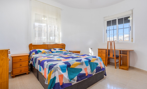 Herverkoop - 3. Halfvrijstaand huis - Torrevieja - Costa Blanca Zuid