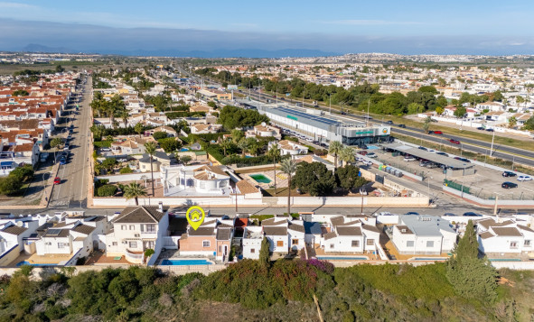 Herverkoop - 3. Halfvrijstaand huis - Torrevieja - Costa Blanca Zuid