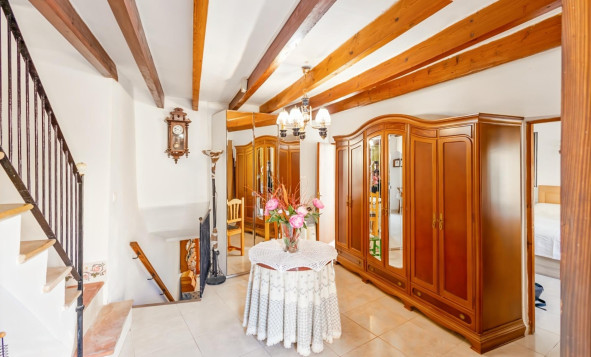 Herverkoop - 3. Halfvrijstaand huis - Andratx - Mallorca