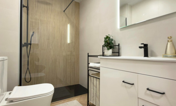 Herverkoop - 1. Appartement / flat - Torrevieja - Costa Blanca Zuid