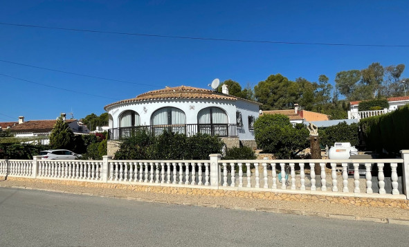 Herverkoop - 3. Halfvrijstaand huis - L'alfas Del Pi - Costa Blanca Noord