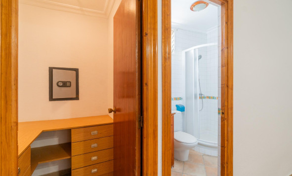 Herverkoop - 3. Halfvrijstaand huis - Torrevieja - Costa Blanca Zuid