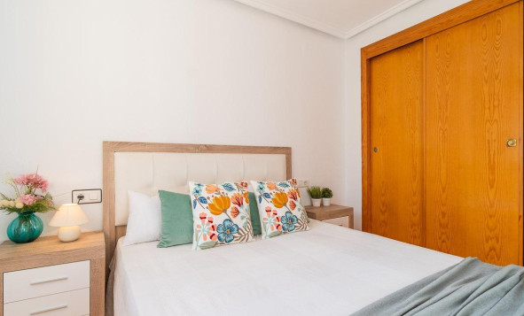 Herverkoop - 3. Halfvrijstaand huis - Torrevieja - Costa Blanca Zuid