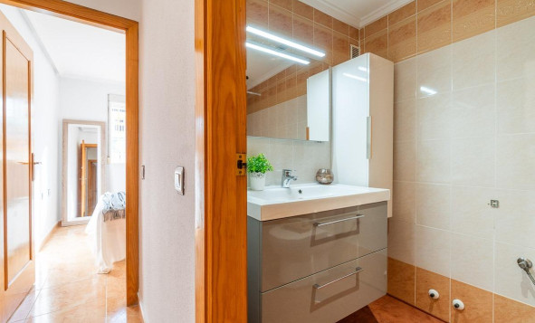 Herverkoop - 3. Halfvrijstaand huis - Torrevieja - Costa Blanca Zuid