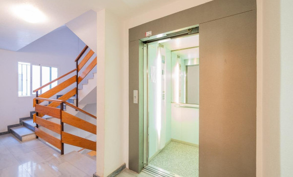 Herverkoop - 1. Appartement / flat - Torrevieja - Costa Blanca Zuid