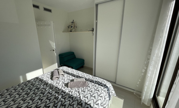 Herverkoop - 4. Halfvrijstaande villa - Villamartin - Costa Blanca Zuid