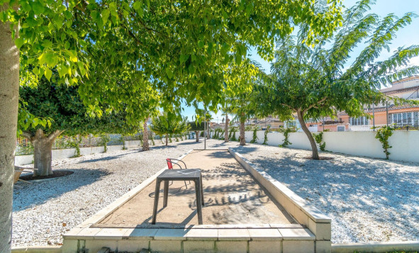 Herverkoop - 4. Halfvrijstaande villa - Villamartin - Costa Blanca Zuid