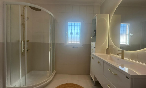 Herverkoop - 3. Halfvrijstaand huis - Torrevieja - Costa Blanca Zuid